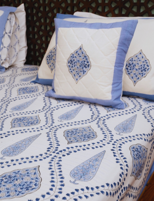 Phool-Jaali Bedding Set